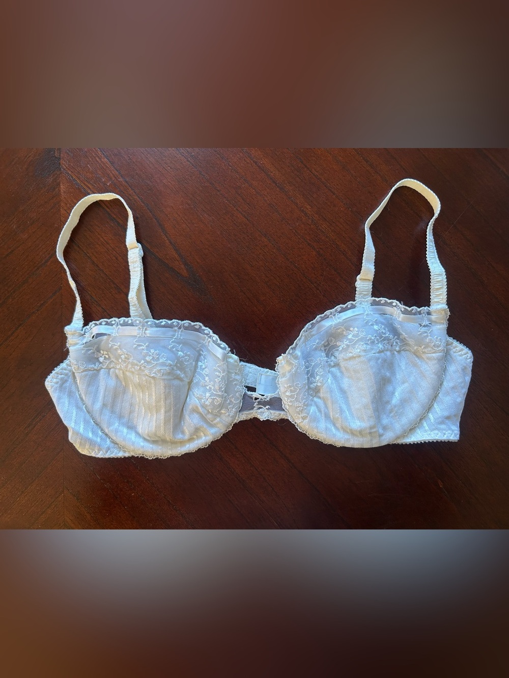 Valentino White Lace Underwire Bra with Embroidered Cups size  34B